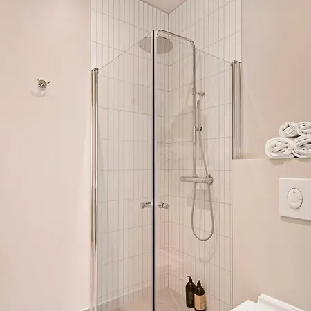 Dinbnb Gruenerlokka I 1-bedroom شقة *